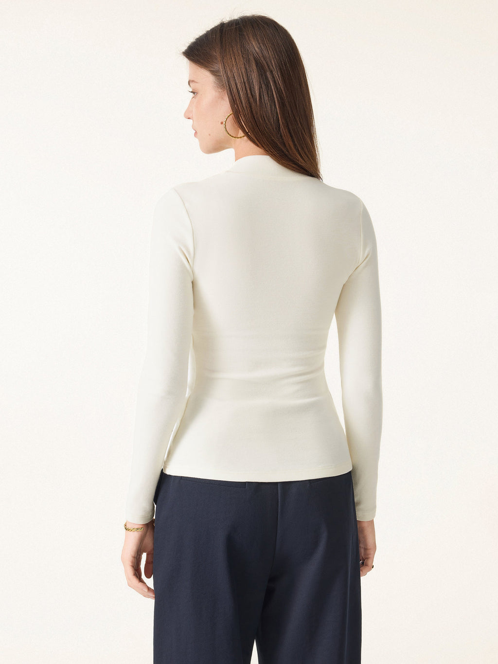 Essential V-neck Wide Binding Slimming Bra Top
