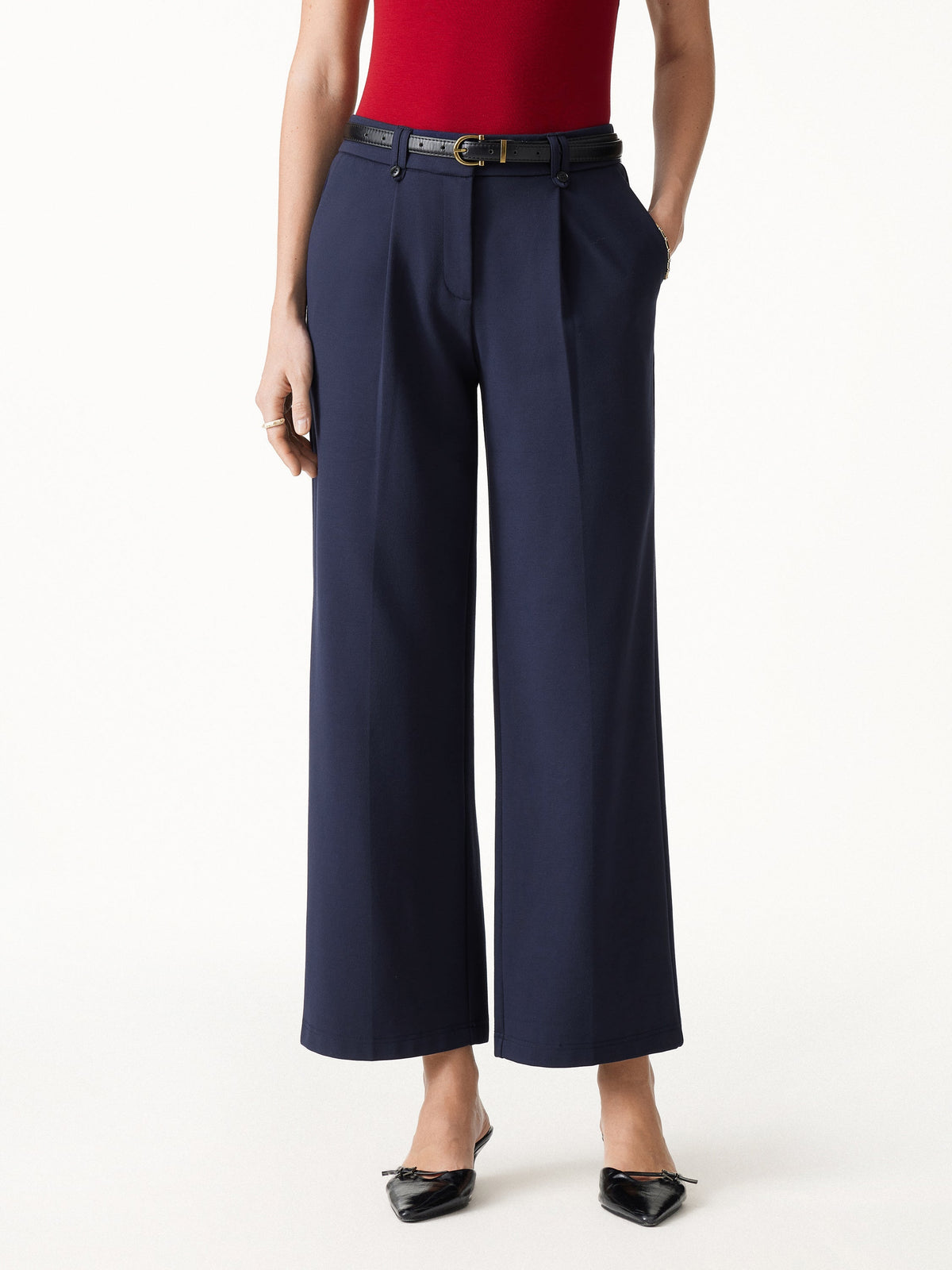 Ponte Low-Rise Straight Leg Ankled Pants with Pockets